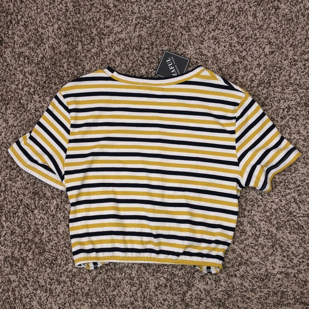 striped crop top - Picture 2 of 2